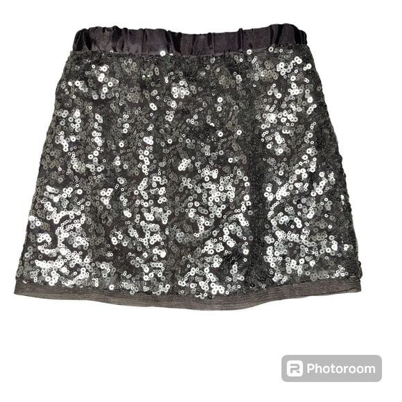 RUUM little girl skirt with silver sequins.  ^ - Picture 1 of 5